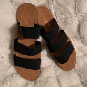Rock and Candy by Zigi 3 strap sandals black